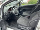 Opel Corsa bei Reisemobile.expert - Abbildung (9 / 15)