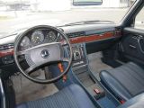 Mercedes-Benz 280 bei Reisemobile.expert - Abbildung (8 / 14)