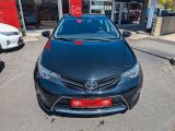 Toyota Auris bei Reisemobile.expert - Abbildung (2 / 15)