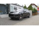 Porsche Cayenne bei Reisemobile.expert - Abbildung (2 / 15)