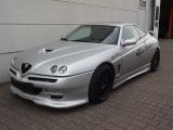 Alfa Romeo GTV bei Reisemobile.expert - Abbildung (2 / 15)