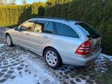 Mercedes-Benz C-Klasse bei Reisemobile.expert - Abbildung (4 / 10) Mercedes-Benz C-Klasse bei Reisemobile.expert - Abbildung (4 / 10)