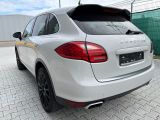 Porsche Cayenne bei Reisemobile.expert - Abbildung (7 / 15)