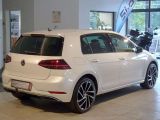 VW Golf bei Reisemobile.expert - Abbildung (4 / 15)