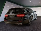 Mercedes-Benz E Avantgarde bei Reisemobile.expert - Abbildung (3 / 15)