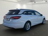 Opel Astra bei Reisemobile.expert - Abbildung (3 / 15)