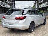 Opel Astra bei Reisemobile.expert - Abbildung (11 / 13)