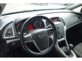 Opel Astra bei Reisemobile.expert - Abbildung (9 / 15)