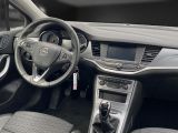 Opel Astra bei Reisemobile.expert - Abbildung (9 / 15)