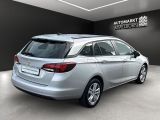 Opel Astra bei Reisemobile.expert - Abbildung (4 / 15)