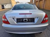 Mercedes-Benz SLK-Klasse bei Reisemobile.expert - Abbildung (7 / 15)