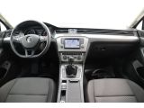 VW Passat bei Reisemobile.expert - Abbildung (14 / 15)