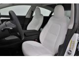 Tesla Model 3 bei Reisemobile.expert - Abbildung (10 / 15)