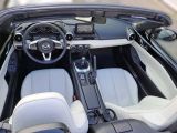 Mazda MX 5 bei Reisemobile.expert - Abbildung (11 / 15)