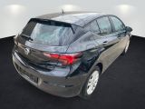 Opel Astra bei Reisemobile.expert - Abbildung (4 / 15)