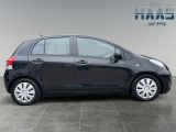 Toyota Yaris bei Reisemobile.expert - Abbildung (4 / 15) Toyota Yaris bei Reisemobile.expert - Abbildung (4 / 15)