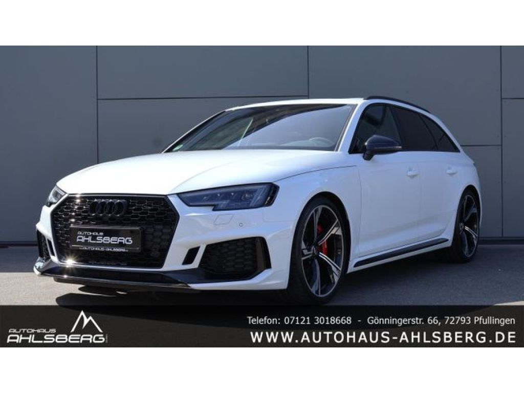Audi RS 4 bei Reisemobile.expert - Hauptabbildung Audi RS 4 bei Reisemobile.expert - Hauptabbildung