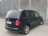 VW Touran bei Reisemobile.expert - Abbildung (2 / 15)