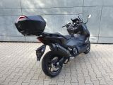 Yamaha TMAX bei Reisemobile.expert - Abbildung (9 / 15)