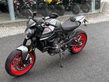 Ducati Monster bei Reisemobile.expert - Abbildung (11 / 15)