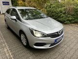 Opel Astra bei Reisemobile.expert - Abbildung (4 / 15)