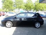 Toyota Auris bei Reisemobile.expert - Abbildung (2 / 15)