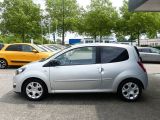 Renault Twingo bei Reisemobile.expert - Abbildung (2 / 15)