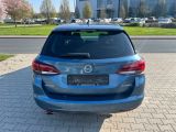Opel Astra bei Reisemobile.expert - Abbildung (8 / 15)