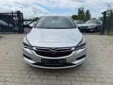 Opel Astra bei Reisemobile.expert - Abbildung (2 / 14)
