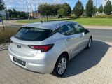 Opel Astra bei Reisemobile.expert - Abbildung (3 / 15)