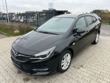 Opel Astra bei Reisemobile.expert - Abbildung (2 / 15)