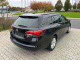 Opel Astra bei Reisemobile.expert - Abbildung (3 / 15)