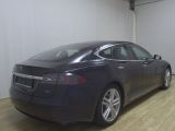 Tesla Model S bei Reisemobile.expert - Abbildung (4 / 15)