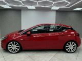 Opel Astra bei Reisemobile.expert - Abbildung (3 / 15)