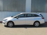 Opel Astra bei Reisemobile.expert - Abbildung (3 / 15)