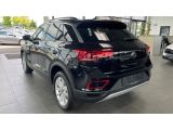 VW T-Roc bei Reisemobile.expert - Abbildung (2 / 15)