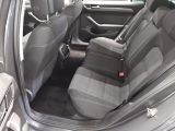VW Passat bei Reisemobile.expert - Abbildung (12 / 15)
