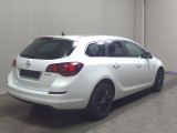 Opel Astra bei Reisemobile.expert - Abbildung (4 / 15)
