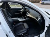 BMW 3er bei Reisemobile.expert - Abbildung (4 / 14) BMW 3er bei Reisemobile.expert - Abbildung (4 / 14)