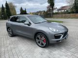 Porsche Cayenne bei Reisemobile.expert - Abbildung (2 / 12)