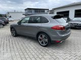 Porsche Cayenne bei Reisemobile.expert - Abbildung (4 / 12)