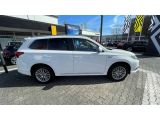 Mitsubishi Outlander bei Reisemobile.expert - Abbildung (3 / 15)