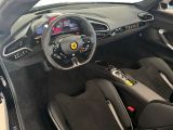 Ferrari 296 GTB bei Reisemobile.expert - Abbildung (9 / 15)