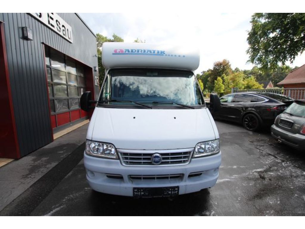 Adria sl PS bei Reisemobile.expert - Hauptabbildung Adria sl PS bei Reisemobile.expert - Hauptabbildung