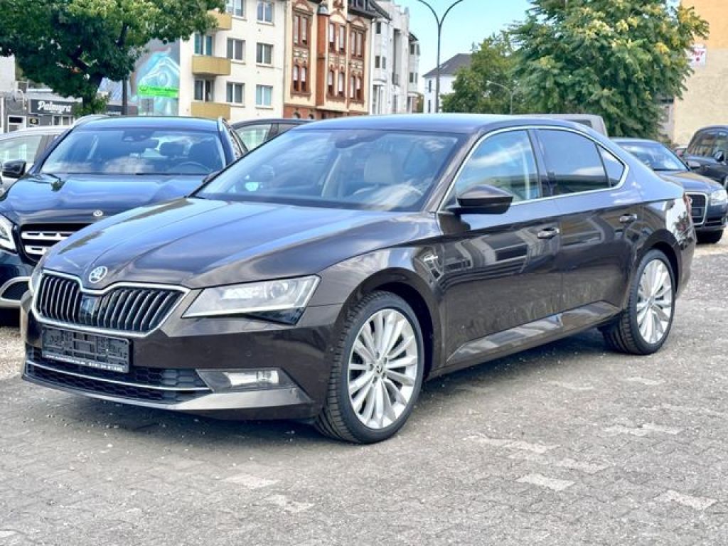 Skoda Superb bei Reisemobile.expert - Hauptabbildung Skoda Superb bei Reisemobile.expert - Hauptabbildung