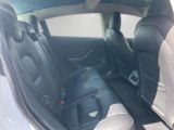 Tesla Model 3 bei Reisemobile.expert - Abbildung (14 / 15)