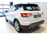 Seat Arona bei Reisemobile.expert - Abbildung (2 / 15)