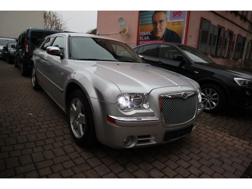 Chrysler 300C bei Reisemobile.expert - Hauptabbildung Chrysler 300C bei Reisemobile.expert - Hauptabbildung