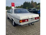 Mercedes-Benz 230 bei Reisemobile.expert - Abbildung (2 / 14) Mercedes-Benz 230 bei Reisemobile.expert - Abbildung (2 / 14)