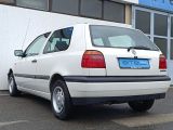 VW Golf bei Reisemobile.expert - Abbildung (4 / 15)